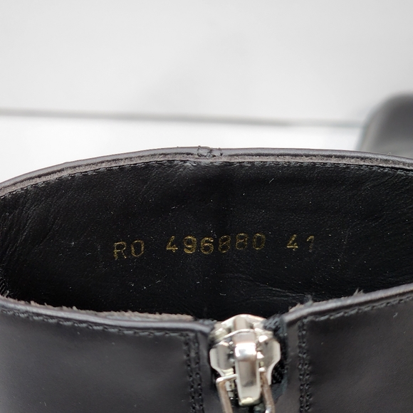 Saint Laurent Men's Wyatt Leather Harness Boots **Great Pre-owned Condition** - Picture 3 of 16